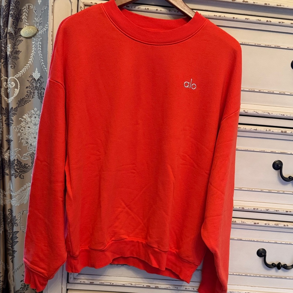 ALO Yoga Men's Vibrant Red Crewneck Sweater
